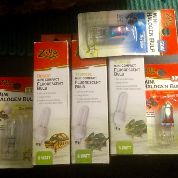Zilla reptile bulbs 6 bulbs 5 different types all new.